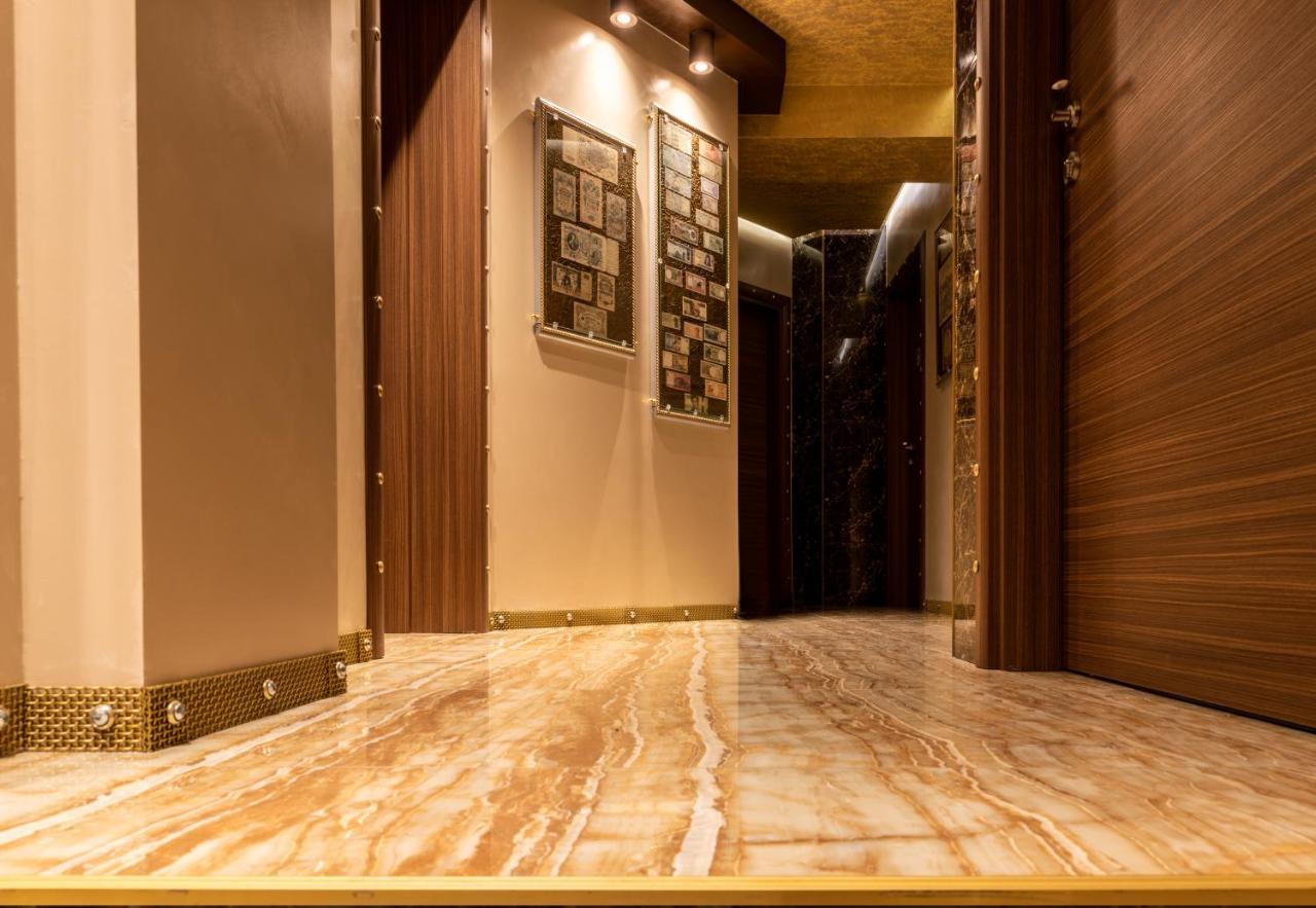 Hidden Bank: Cash Appartement Plovdiv Buitenkant foto